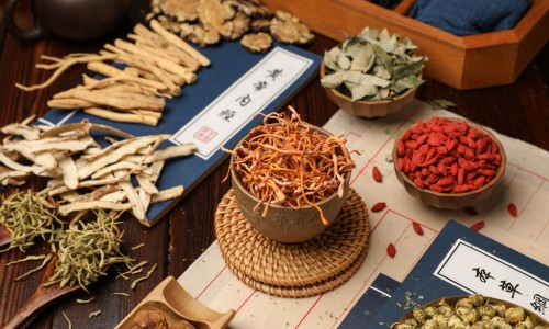中药引起肝损害的临床表现-中药肝损害早期表现网 - 网站提供中药肝损害早期表现是什么小常识、中药引起肝损害的临床表现
